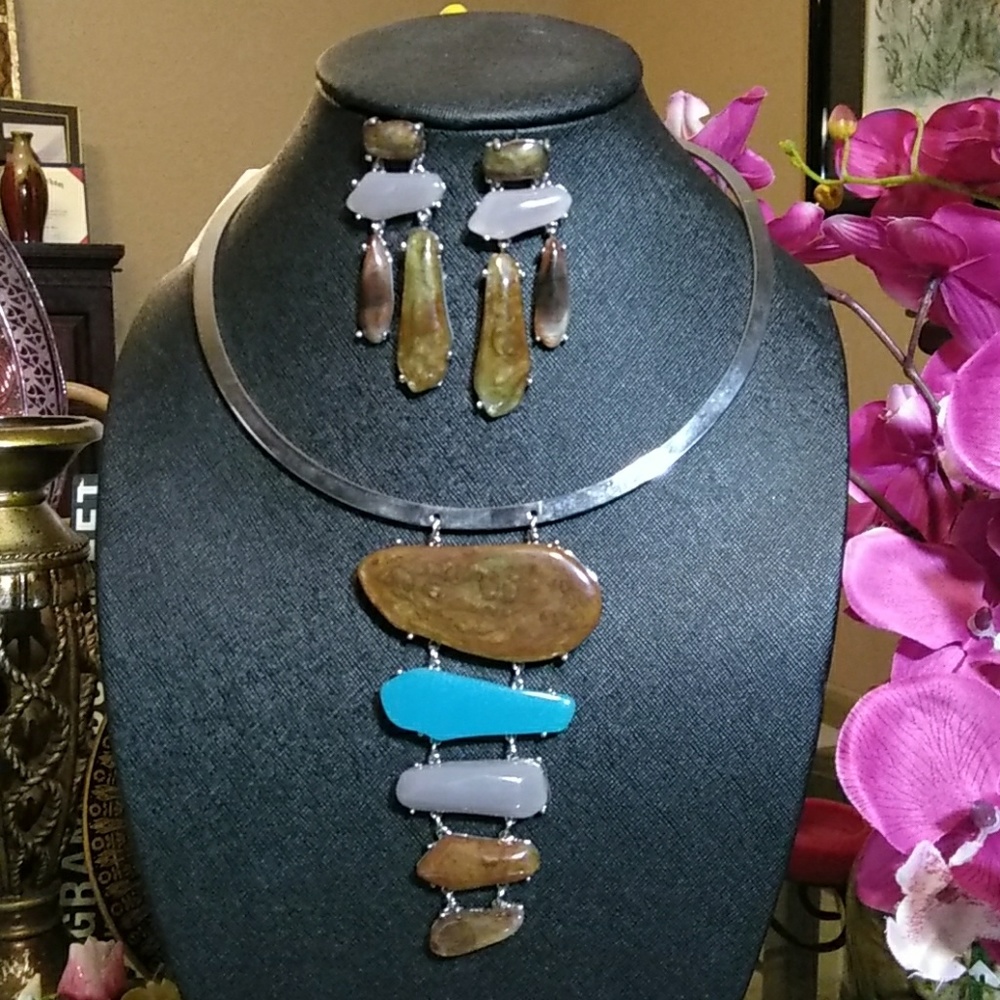 HP Necklace Set